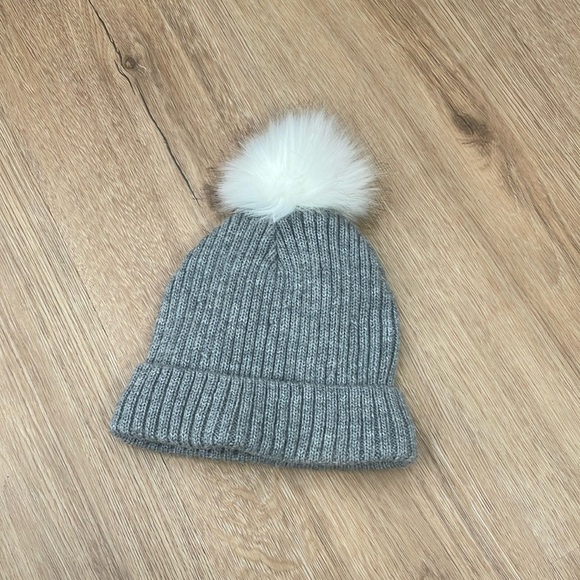 Pom Pom Beanie - Picture 1 of 2